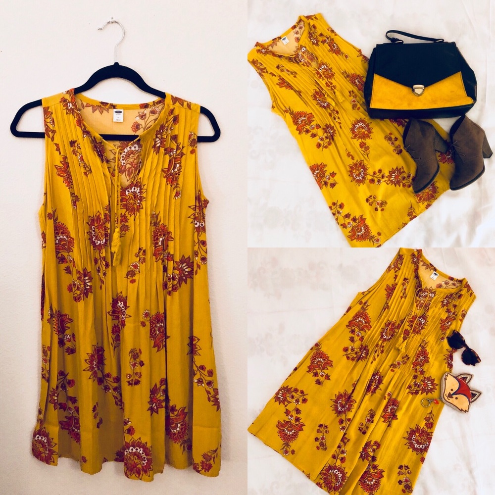Yellow Old Navy dress size medium 💛